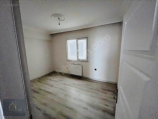 ŞEHRİN GÖBEĞİNDE 2+1 SIFIR ARAKAT (ÖN CEPHE) YÜKSEK KİRA GETRİL - YALOVA MERKEZ fotoğraf 9