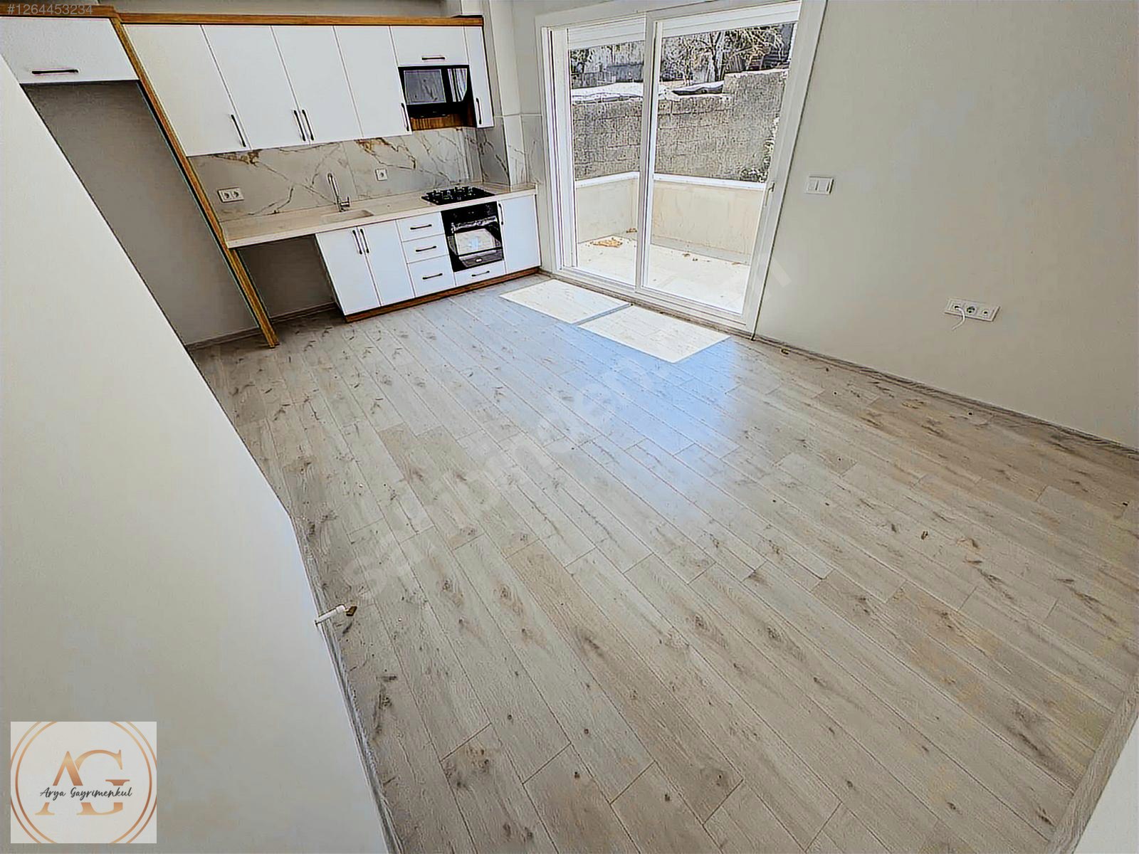 ARYA'DAN GÜRE'DE MÜSTAKİL BAHÇE KULLANIMLI SATILIK 1+1 DAİRE - BALIKESİR EDREMİT fotoğraf 24