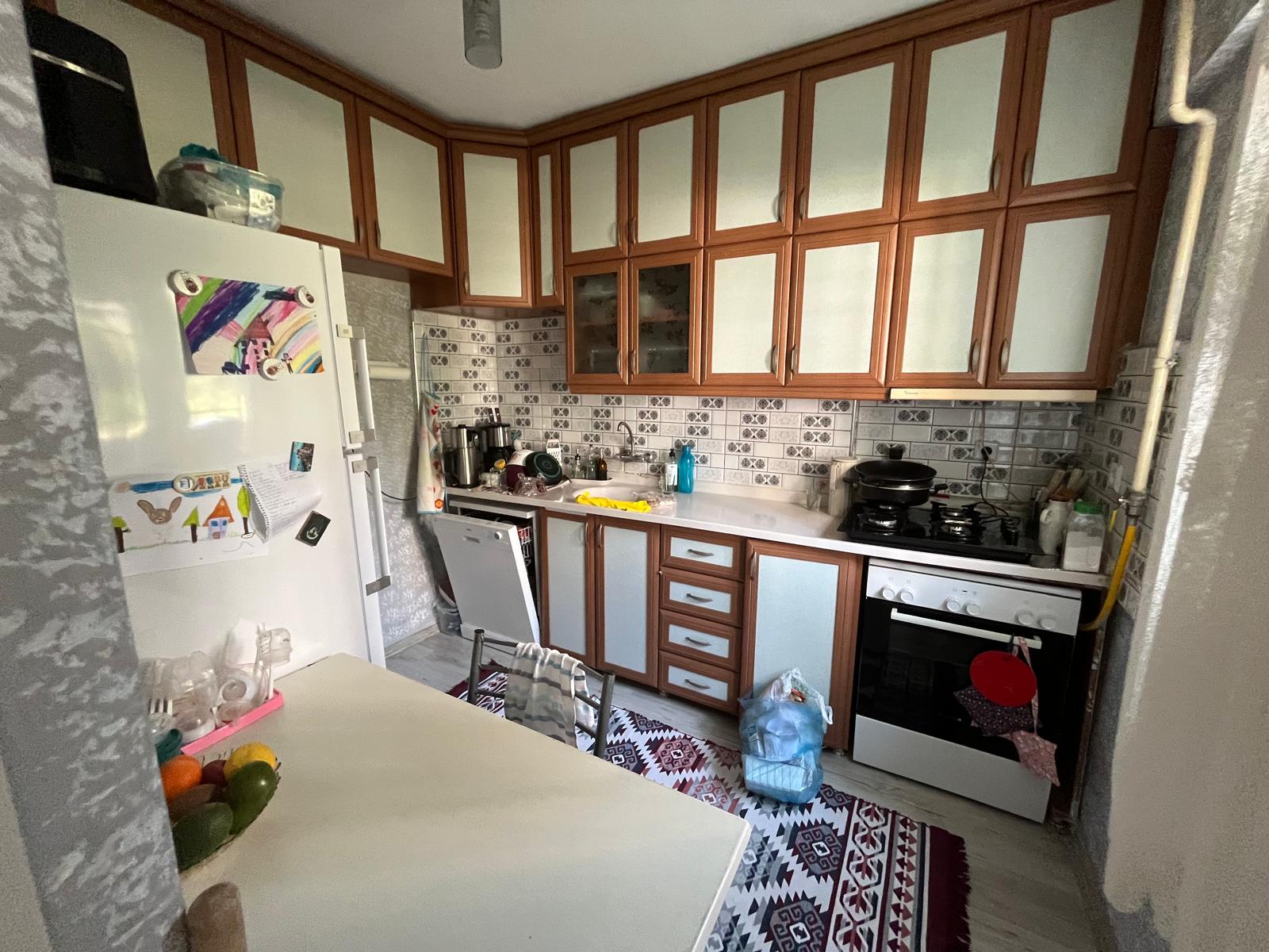 ERGÜNDEN AKKENTTE EFES SİT SATILIK DOĞALGAZLI 3+1 DAİRE - MERSİN YENİŞEHİR fotoğraf 7