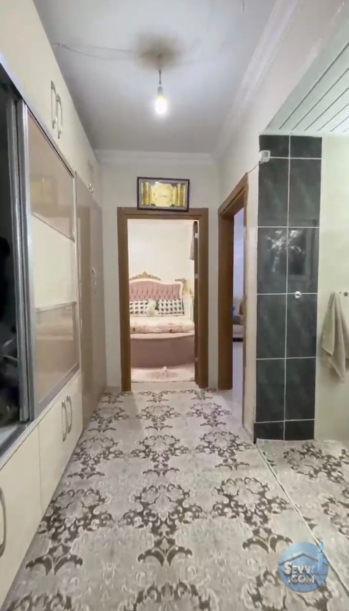 AHMET YESEVİ MAH. GİRİŞ KAT 4+1 ODALI 135 m2 DOĞALGAZLI İÇİ FUL BAKIMLI SATILIK  - ŞANLIURFA HALİLİYE fotoğraf 3