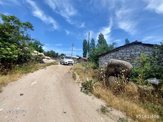 İZMİR BERGAMA KOZAK YAYLASI ÇAMAVLU MAH DE 300 M2 230 M2 YANYANA İKİ ADET ARSA - İZMİR BERGAMA fotoğraf 6