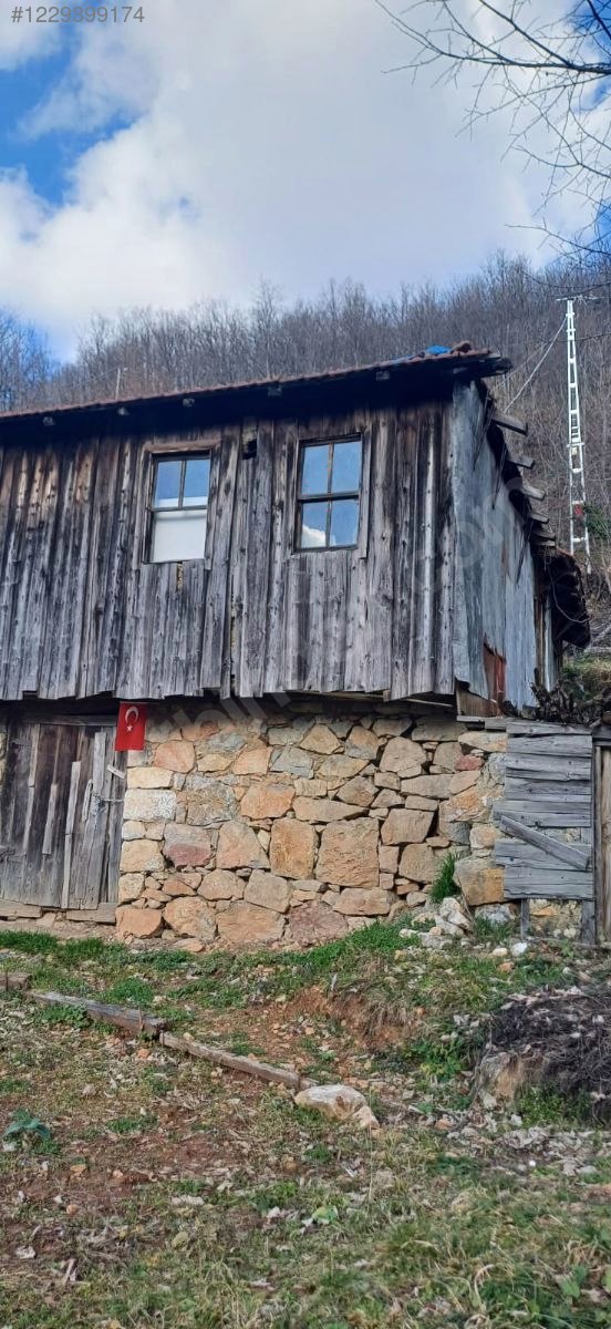 kartepede elektrik yol su mevcut 2.400 m2 istkartal 100 km - KOCAELİ KARTEPE fotoğraf 2