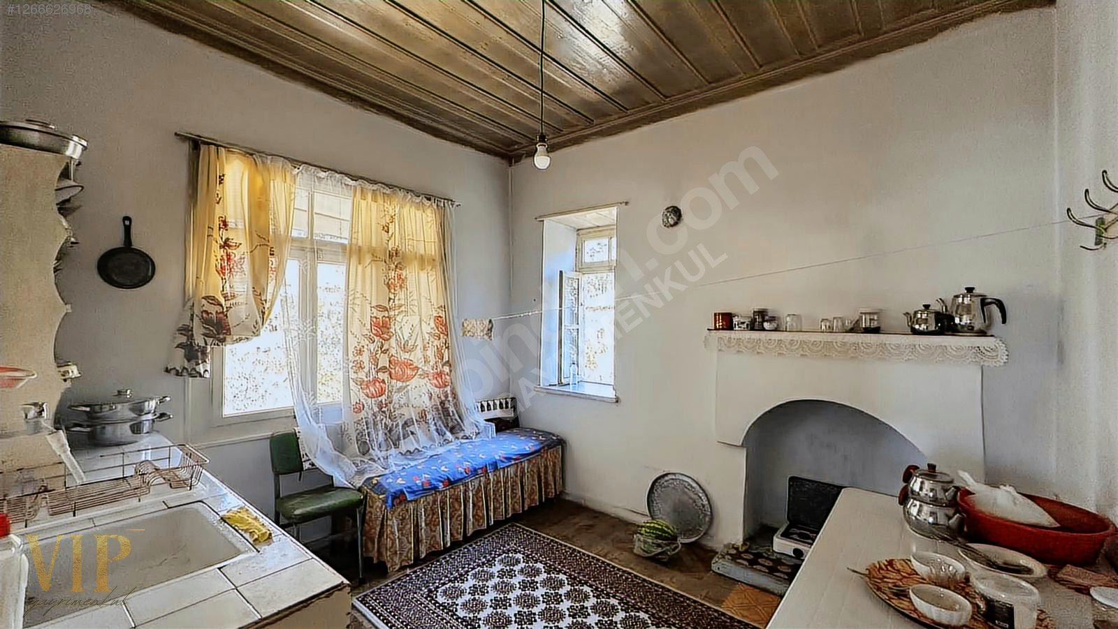 Şehir Merkezi 807 m²Arsası 2 Katlı Ev Bahçeli ve 2 Adet Dükkan - ANTALYA ELMALI fotoğraf 3