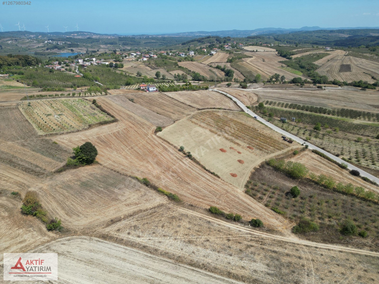 HEDİYELİ MAHALLESİ'NDE YERLEŞİM KENARINDA 2571 M2 SATILIK TARLA - KOCAELİ KANDIRA fotoğraf 7