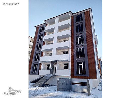 EMIR EMLAKTAN ARAÇ TAKASLI SATİLİK LÜKS DAİRE - KARS MERKEZ fotoğraf 2