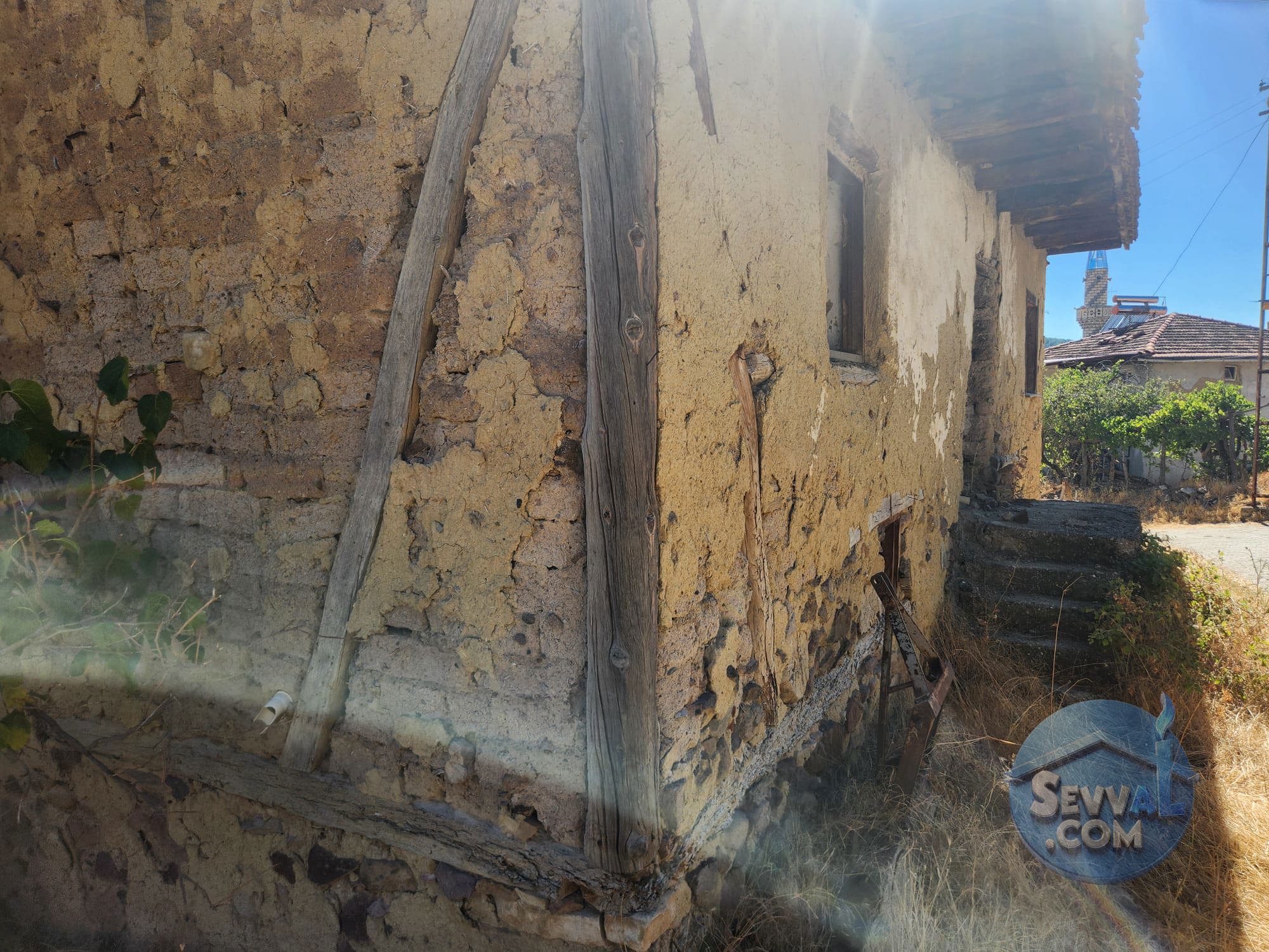 KÜTAHYA ŞAPHANE ÜÇBAŞ  KÖYÜNDE 579 M²  AHŞAP EV VE BAHÇESİ  SATILIKTIR - KÜTAHYA ŞAPHANE fotoğraf 13