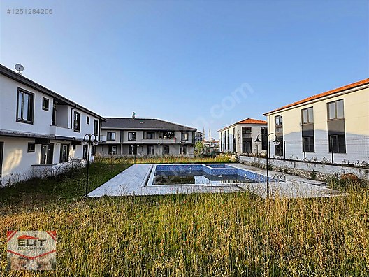 KARASU MERKEZDE SATILIK HAVUZ CEPHE 1+1 EŞYALI FIRSAT DAİRE - SAKARYA KARASU fotoğraf 6