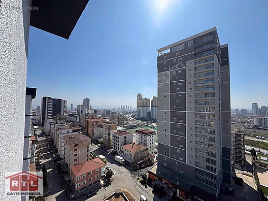 KARTAL YAKACIKTA SİTE İÇİNDE YÜKSEK KATTA FERAH 2+1 DAİRE - İSTANBUL KARTAL fotoğraf 5