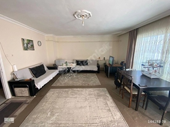 KARDEŞ GAYRİMENKULDEN MERKEZE YAKIN KONUMDA 3+1 GENİŞ DAİRE - KOCAELİ KARAMÜRSEL fotoğraf 4