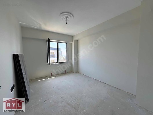 KARTAL YAKACIKTA SİTE İÇİNDE YÜKSEK KATTA FERAH 2+1 DAİRE - İSTANBUL KARTAL fotoğraf 49