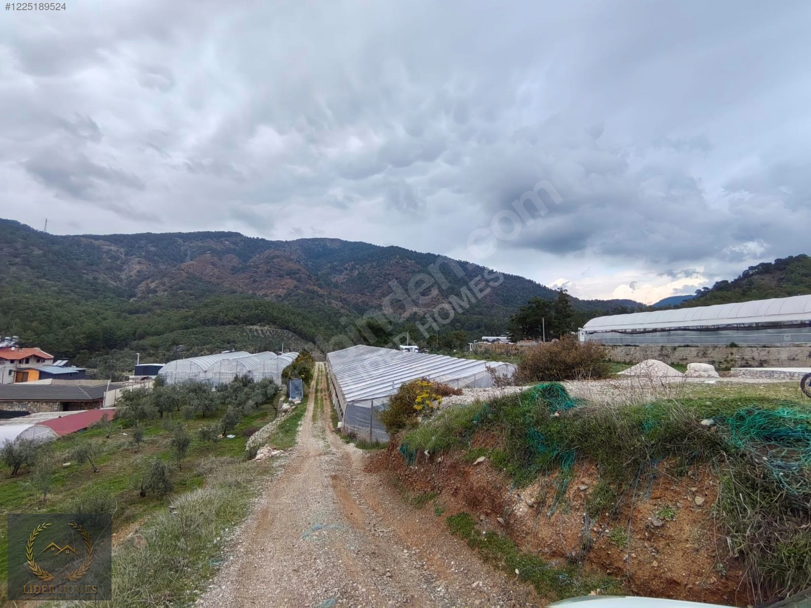 Eldirek Mahallesinde Villa Bölgesinde 1.036M2 Suyu Elektriği var - MUĞLA FETHİYE fotoğraf 4