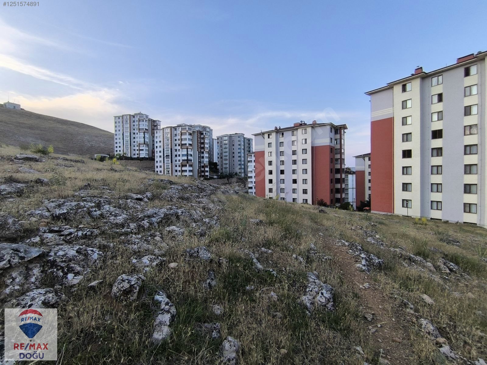 REMAX DOĞUDAN 8 KATA İMARLI ARSA - ELAZIĞ MERKEZ fotoğraf 3