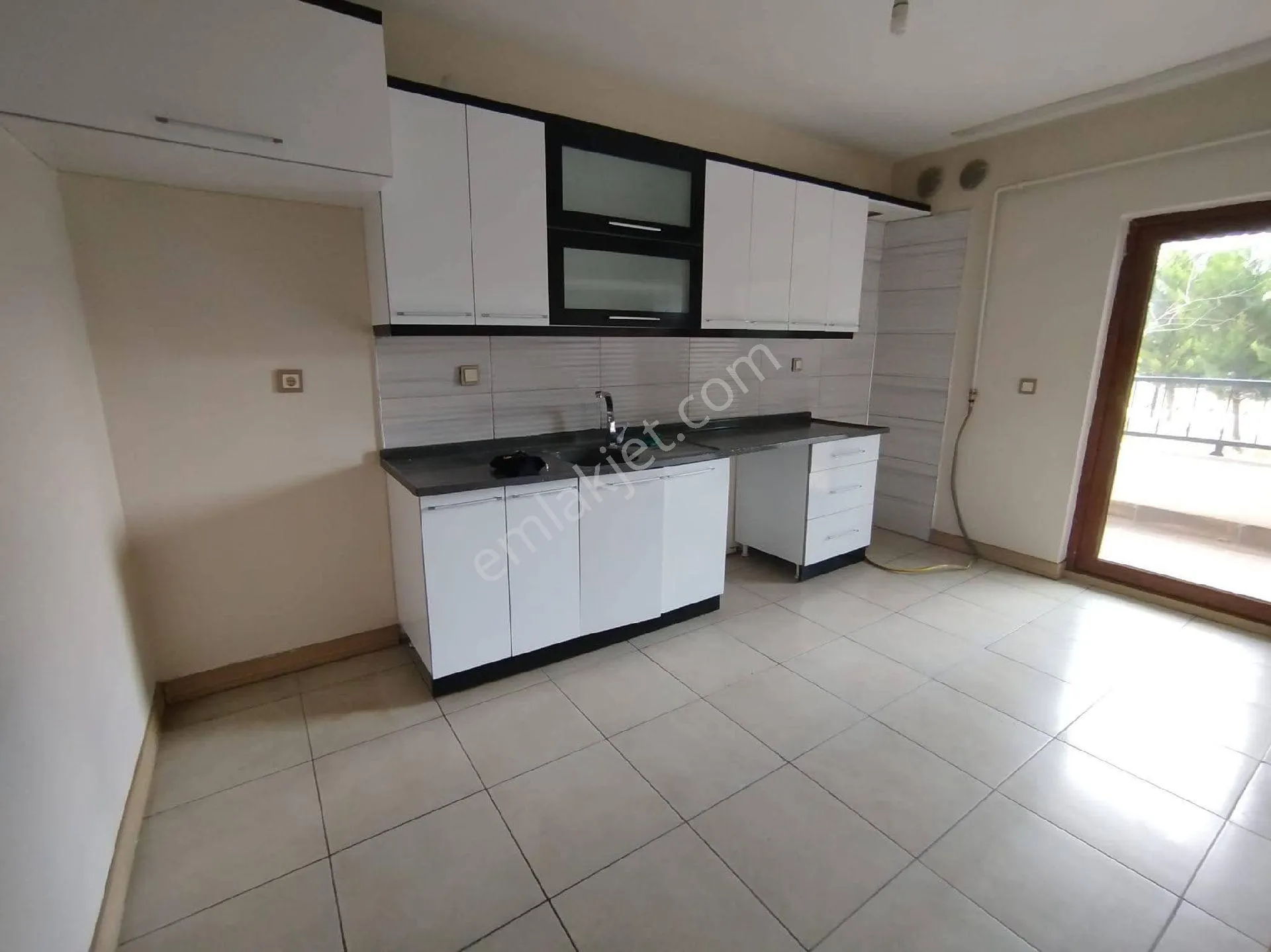 Borsa Mah. 3.nolu Toki 4+1 160 M2 - AMASYA SULUOVA fotoğraf 8