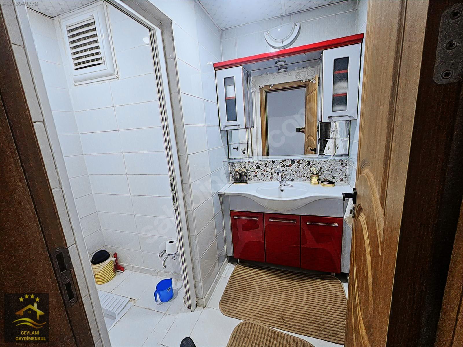 GEYLANİ EMLAKTAN ECE SİTESİNDE ARAKAT SATILIK DAİRE 3.KAT. - ŞANLIURFA HALİLİYE fotoğraf 10