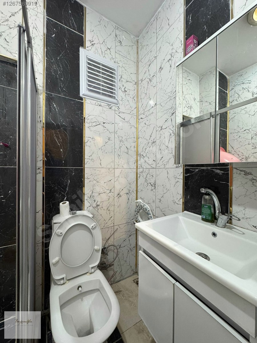 BAYRAMOĞLU EMLAK'TAN KABAKULAK CAMİ SOKAK'TA 2+1 SATILIK DAİRE!! - İSTANBUL FATİH fotoğraf 8