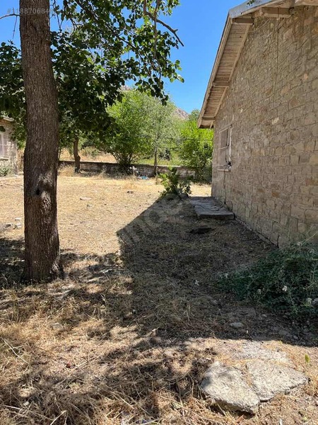 Diyarbakır / Lice / Camikebir Mahalle'sinde m² 1.325 SATILIK ARSA  - DİYARBAKIR LİCE fotoğraf 7