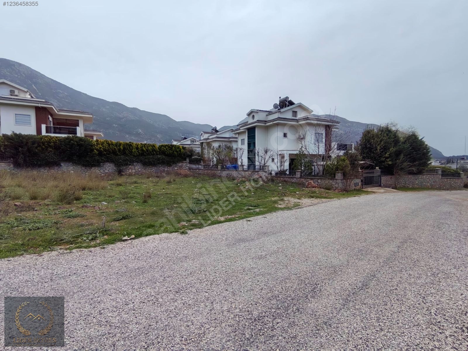 Fethiye Ovacıkta Müstakil Tapulu 724 m² İmarlı Arsa Tek tapu - MUĞLA FETHİYE fotoğraf 3