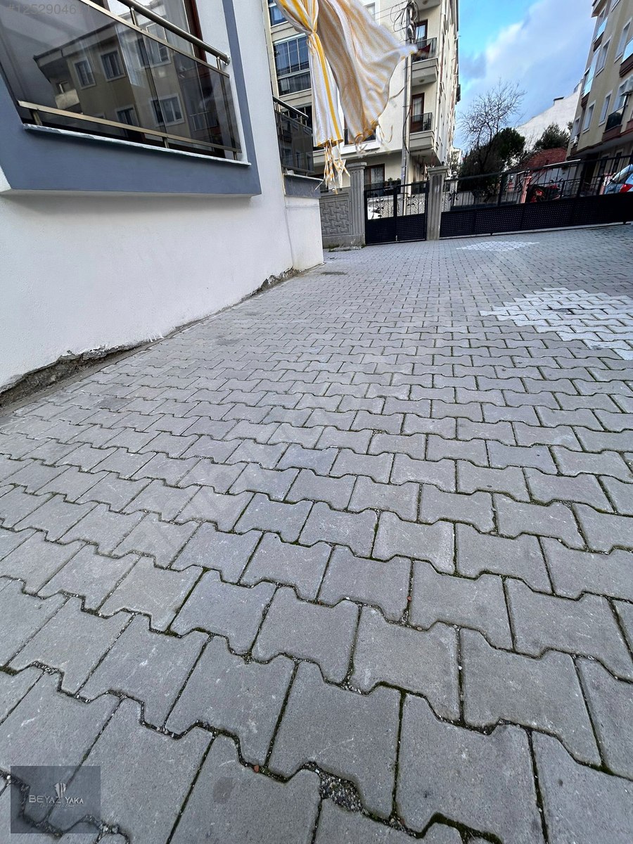 BEYAZYAKA'DAN FATİH MAH. ÇİFT BALKONLU 2+1 SATILIK DAİRE - İZMİR BERGAMA fotoğraf 3