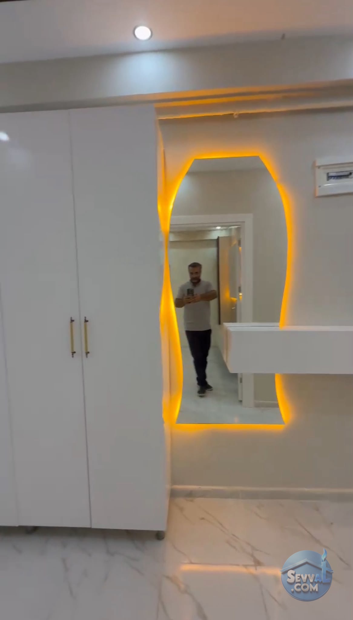 AHMET YESEVİ MAH. CAZİBE ARKASI ARA KAT İÇİ FULL YAPILI 3+1 ODALI SATILIK DAİRE. - ŞANLIURFA HALİLİYE fotoğraf 13
