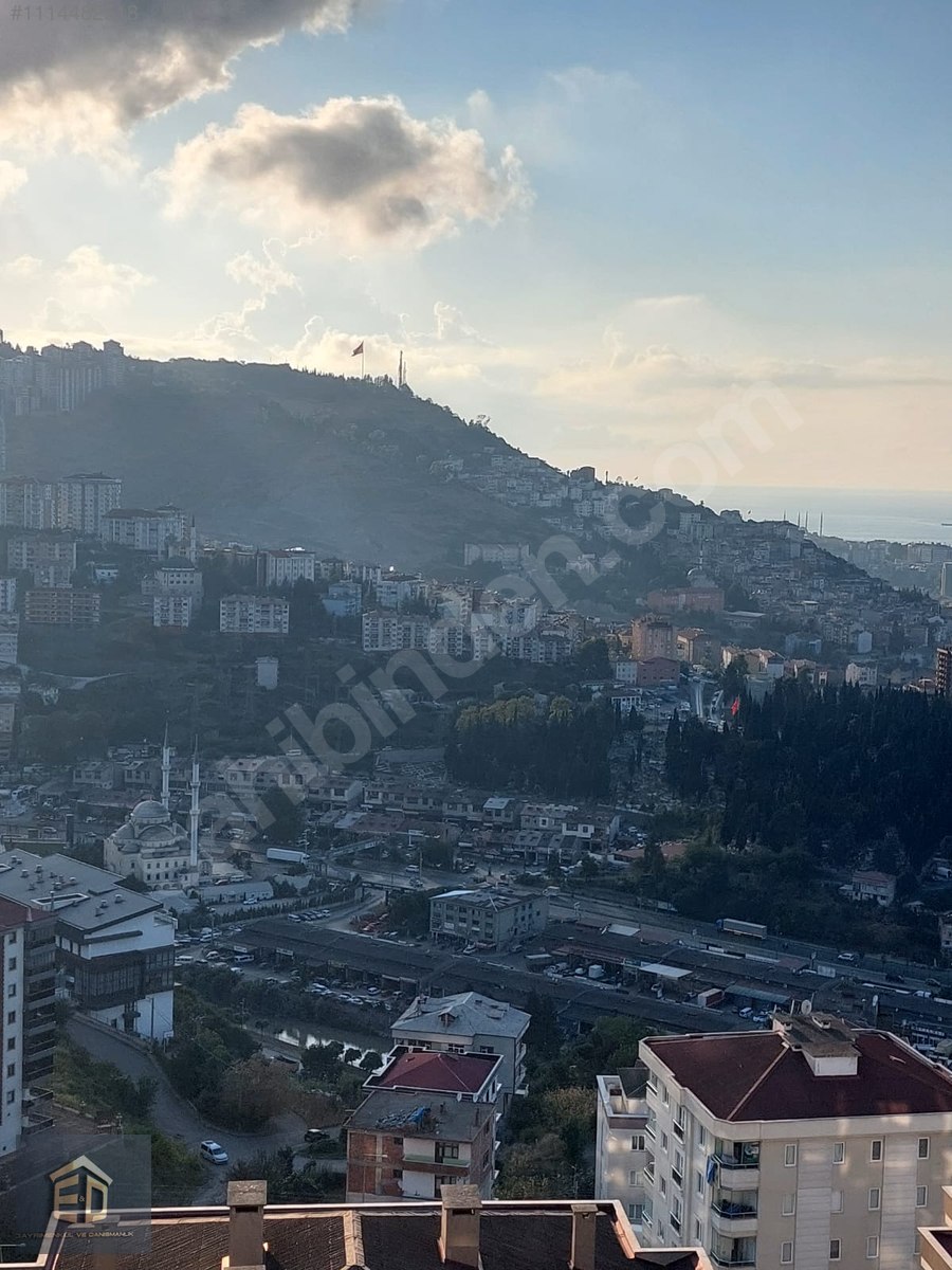 ÜNİVERSİTE MAH. MÜKEMMEL MANZARALI DAİRE - TRABZON ORTAHİSAR fotoğraf 6