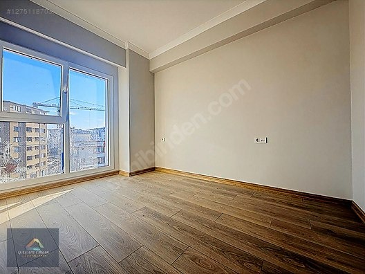 KURTKÖY DE SİTE İÇERİSİNDE SATILIK 2+1 DAİRE // METRO YANI // - İSTANBUL PENDİK fotoğraf 9