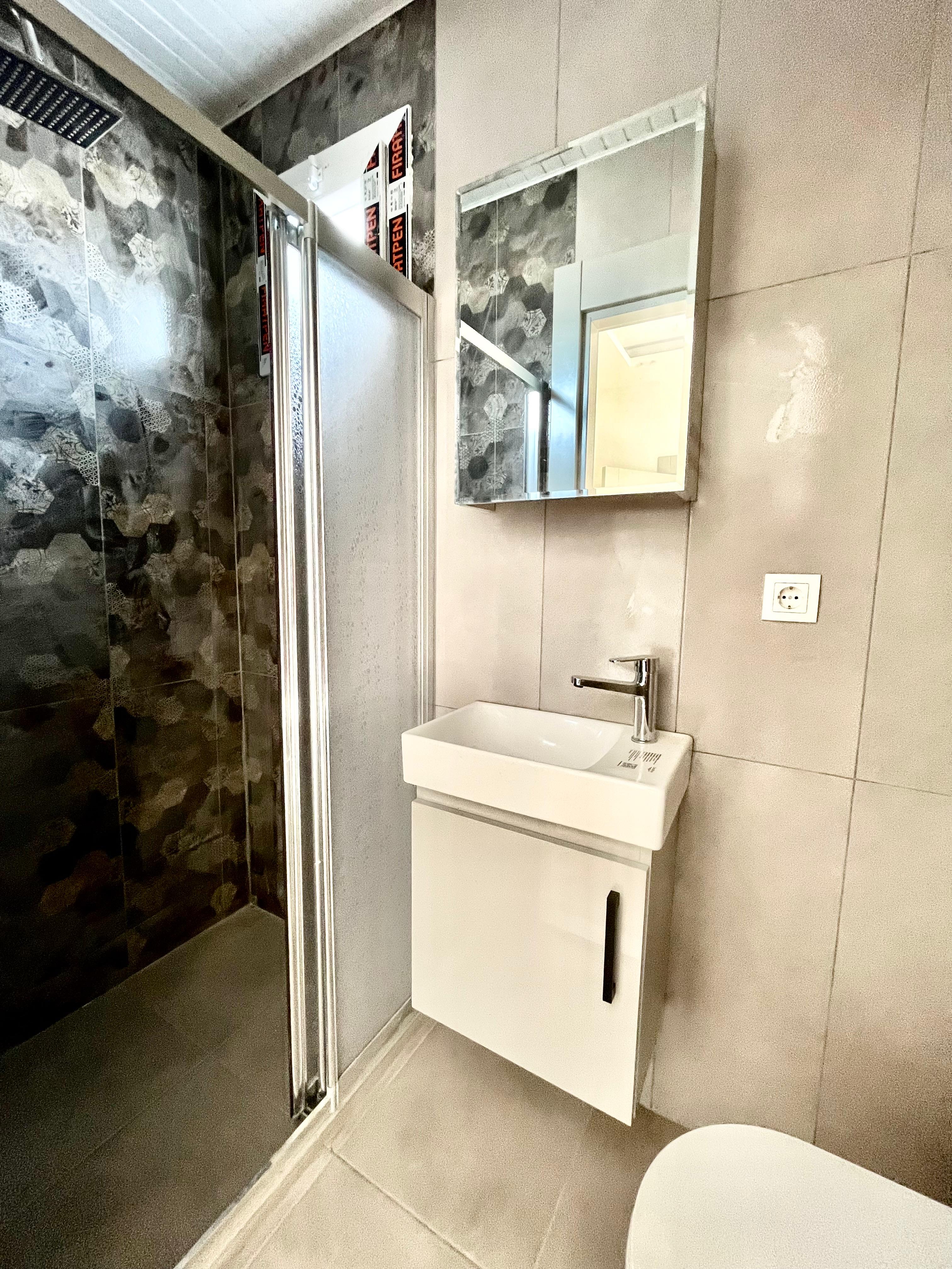 FIRSAT!!! KUYULUKTA 2. ÇEVRE YOLU YANI 3+1 200M2 TERASLI DAİRE - MERSİN MEZİTLİ fotoğraf 8