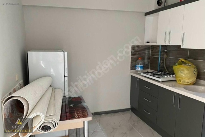 AKYOL'DAN ÜNİVERSİTE KARŞISI SATILIK EŞYALI 1+1 APART DAİRE - KÜTAHYA MERKEZ fotoğraf 2