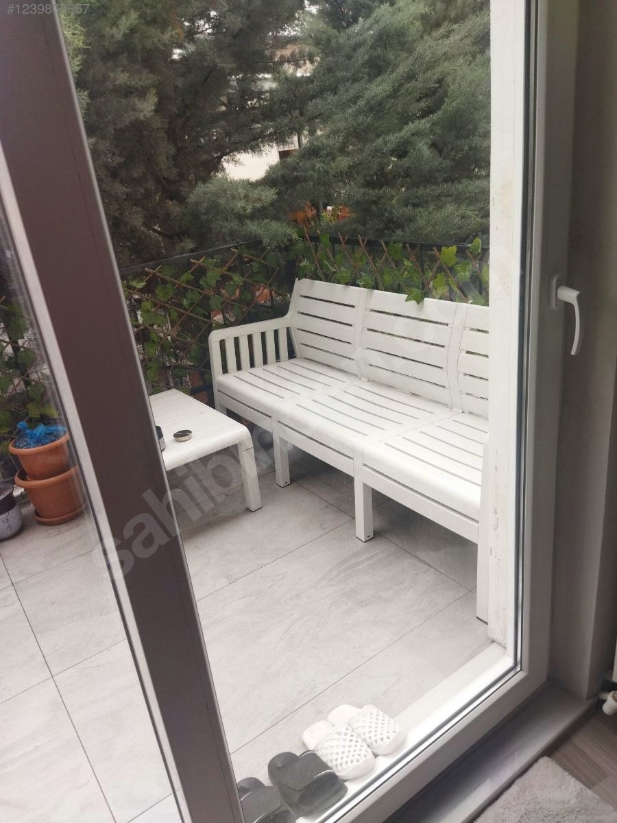 Yenibağlar da sahibinden satılık 3 katlı bahçeli ev okul karsisi - BURSA OSMANGAZİ fotoğraf 10