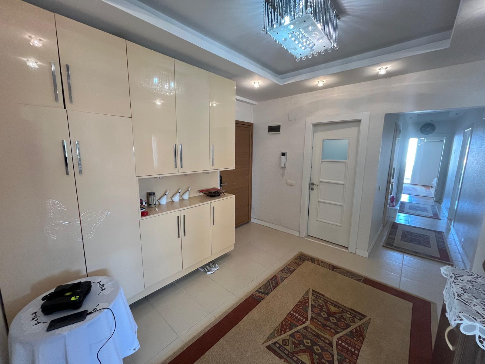 ERGÜNDEN MERKEZ MHDE HAVUZLU VATAN CAD. ÜZERİ SATILIK 3+1 DAİRE - MERSİN MEZİTLİ fotoğraf 6