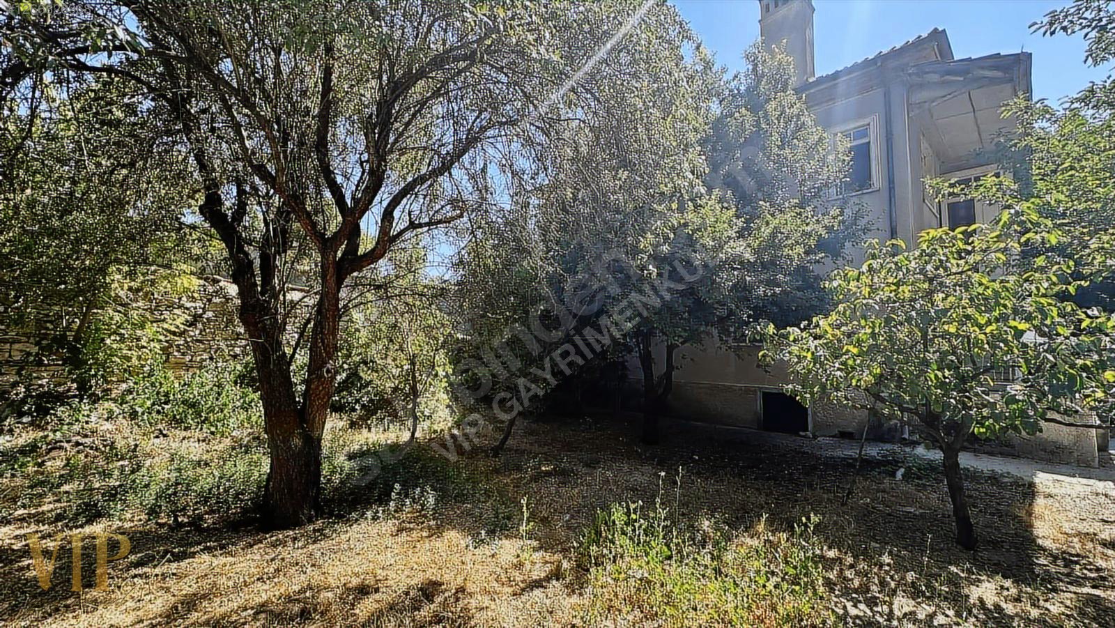 Şehir Merkezi 807 m²Arsası 2 Katlı Ev Bahçeli ve 2 Adet Dükkan - ANTALYA ELMALI fotoğraf 4