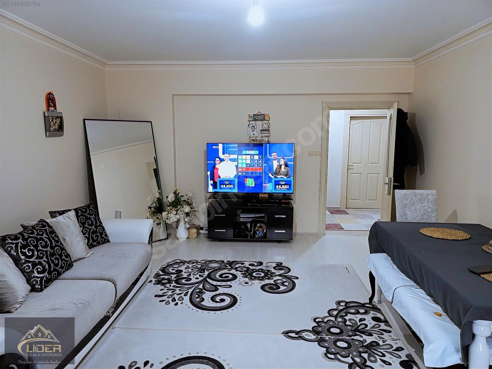 LİDER EMLAK YENİ MAH.DE 3+1 İÇİ FUL YAPILI 137 M2 KOMBİLİ - ÇANKIRI MERKEZ fotoğraf 9