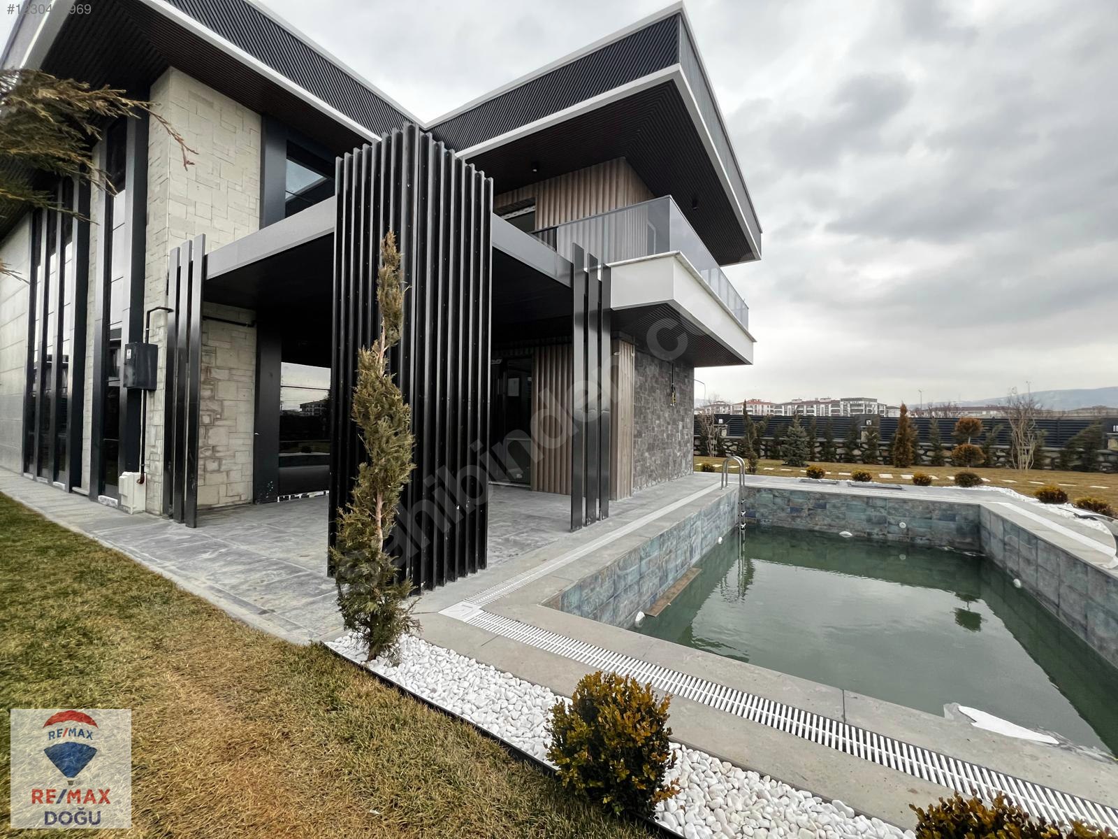 REMAX DOĞU ATAŞEHİR MAH.FULL YAPILI 4+2 SATILIK DE LUX VİLLA - ELAZIĞ MERKEZ fotoğraf 2