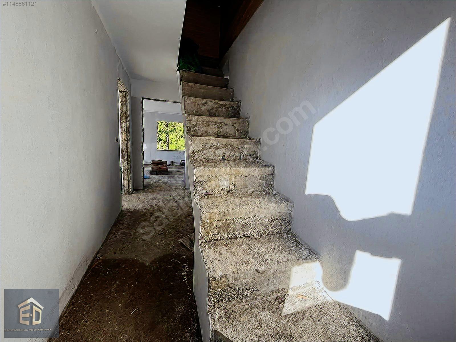 SÜRMENE BALIKLI'DA 863 M ARAZİ ÜZERİNDE SATILIK VİLLA 4+3 - TRABZON SÜRMENE fotoğraf 4