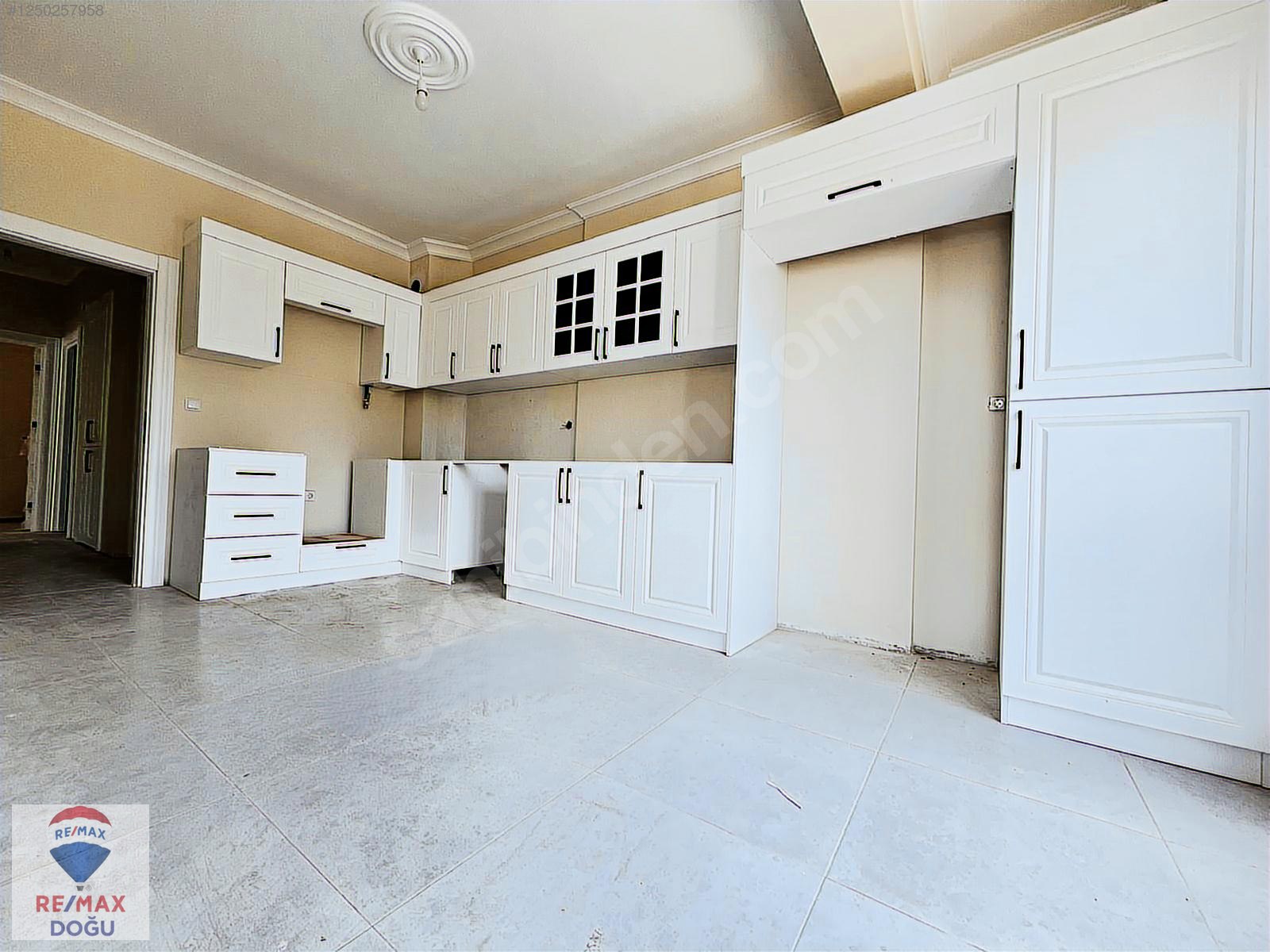 REMAX DOĞU ABDULLAHPAŞA MAH.ANA CADDEYE ÇOK YAKIN SATILIK DAİRE - ELAZIĞ MERKEZ fotoğraf 7