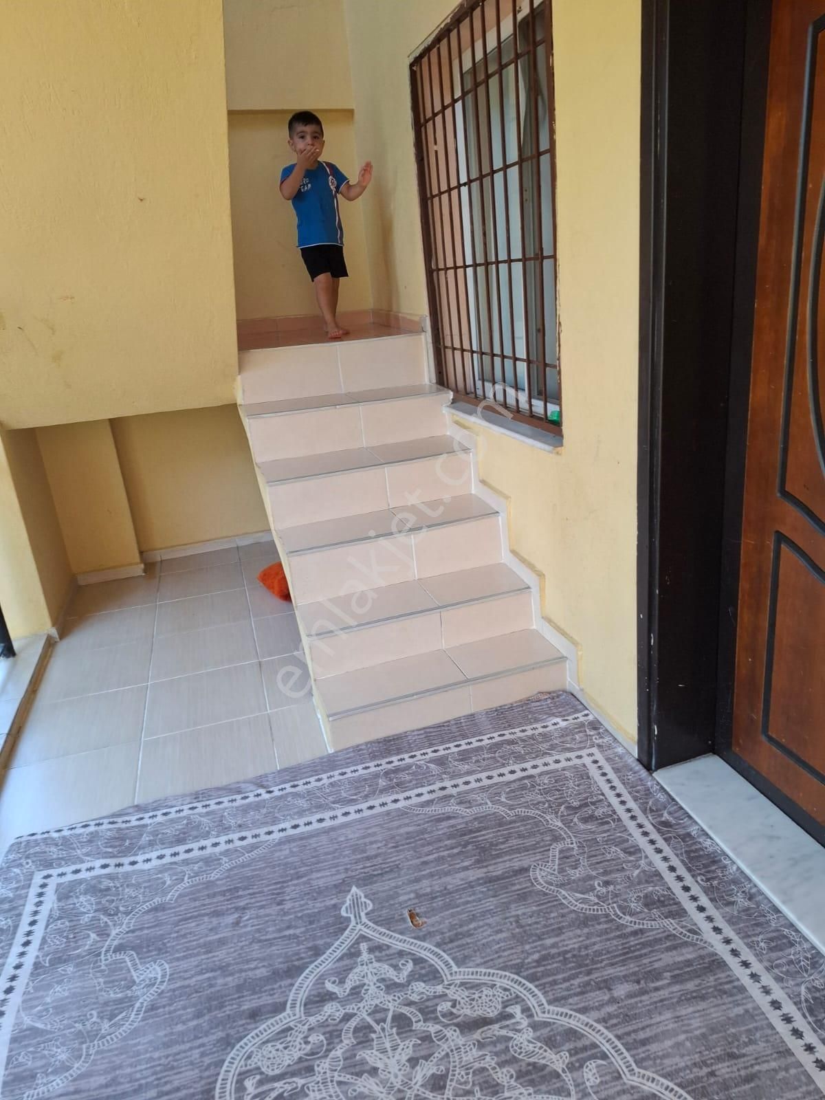 Yamanlar Çeşme Durağı 7345 Sokak No.30 Da 128m2 Mustakil Konple 2 Katlı - İZMİR BAYRAKLI fotoğraf 2