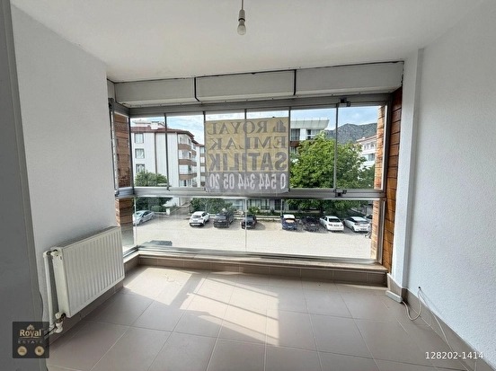 ROYAL EMLAKTAN HACILAR MEYDANINDA SATILIK 3+1FIRSAT DAİRE - AMASYA MERKEZ fotoğraf 11