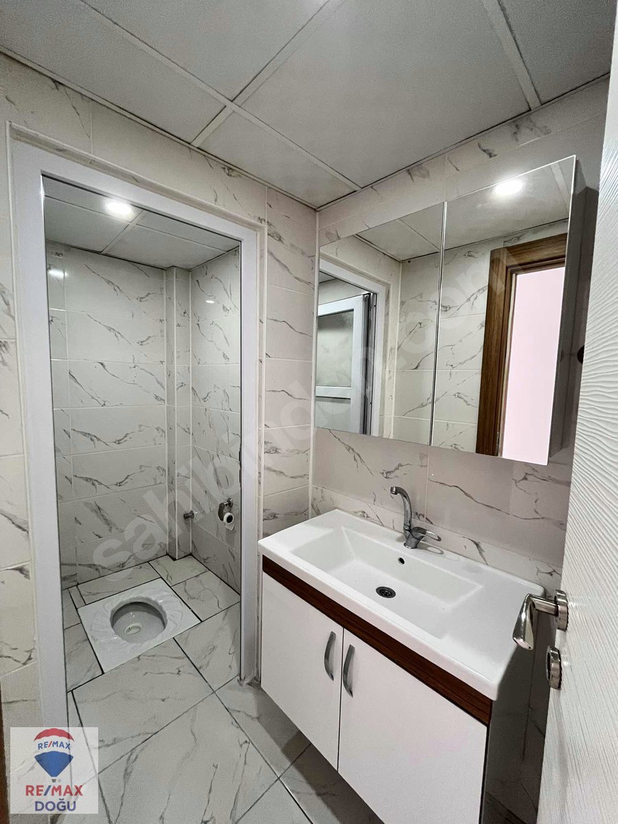 REMAX DOĞUDAN SÜRSÜRÜ MAHALLESİ SATILIK 145 M2 3+1 DAİRE - ELAZIĞ MERKEZ fotoğraf 6