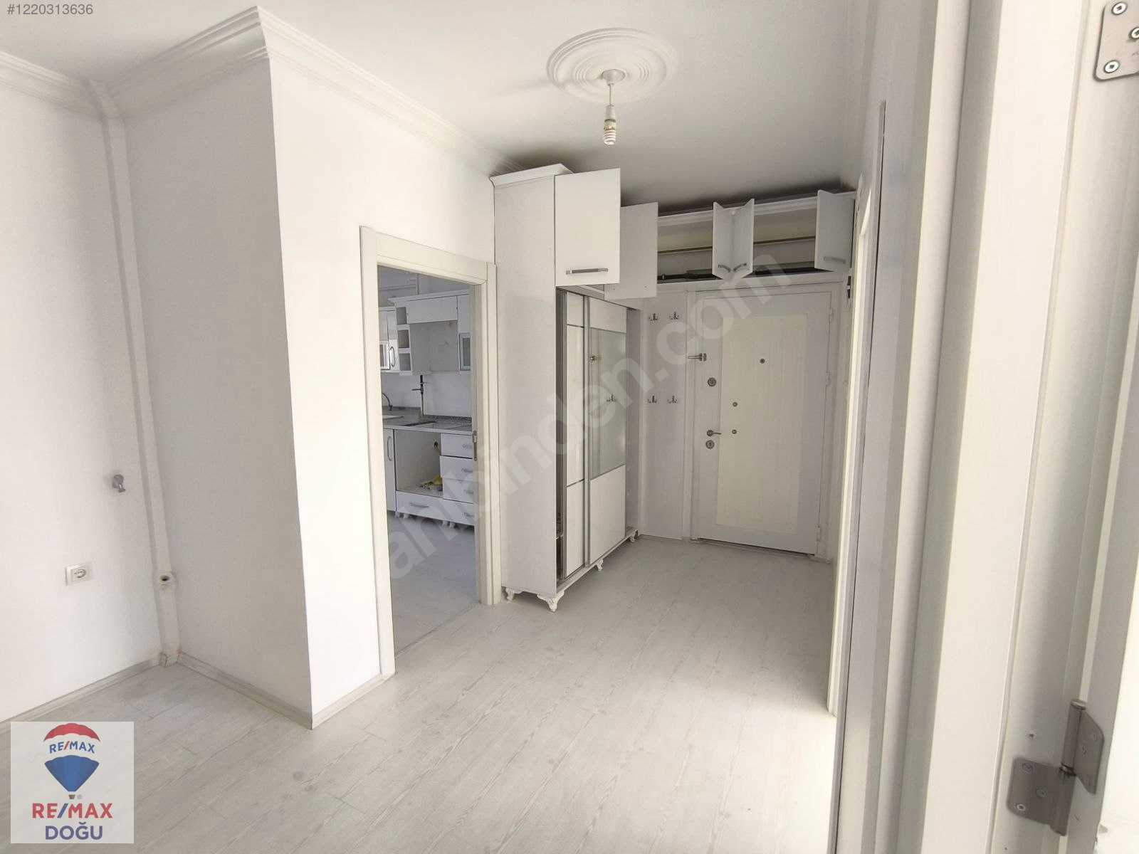 REMAX DOĞU'DAN MUSTAFAPAŞA MAHALLESİNDE SATILIK YAPILI 3+1 DAİRE - ELAZIĞ MERKEZ fotoğraf 8
