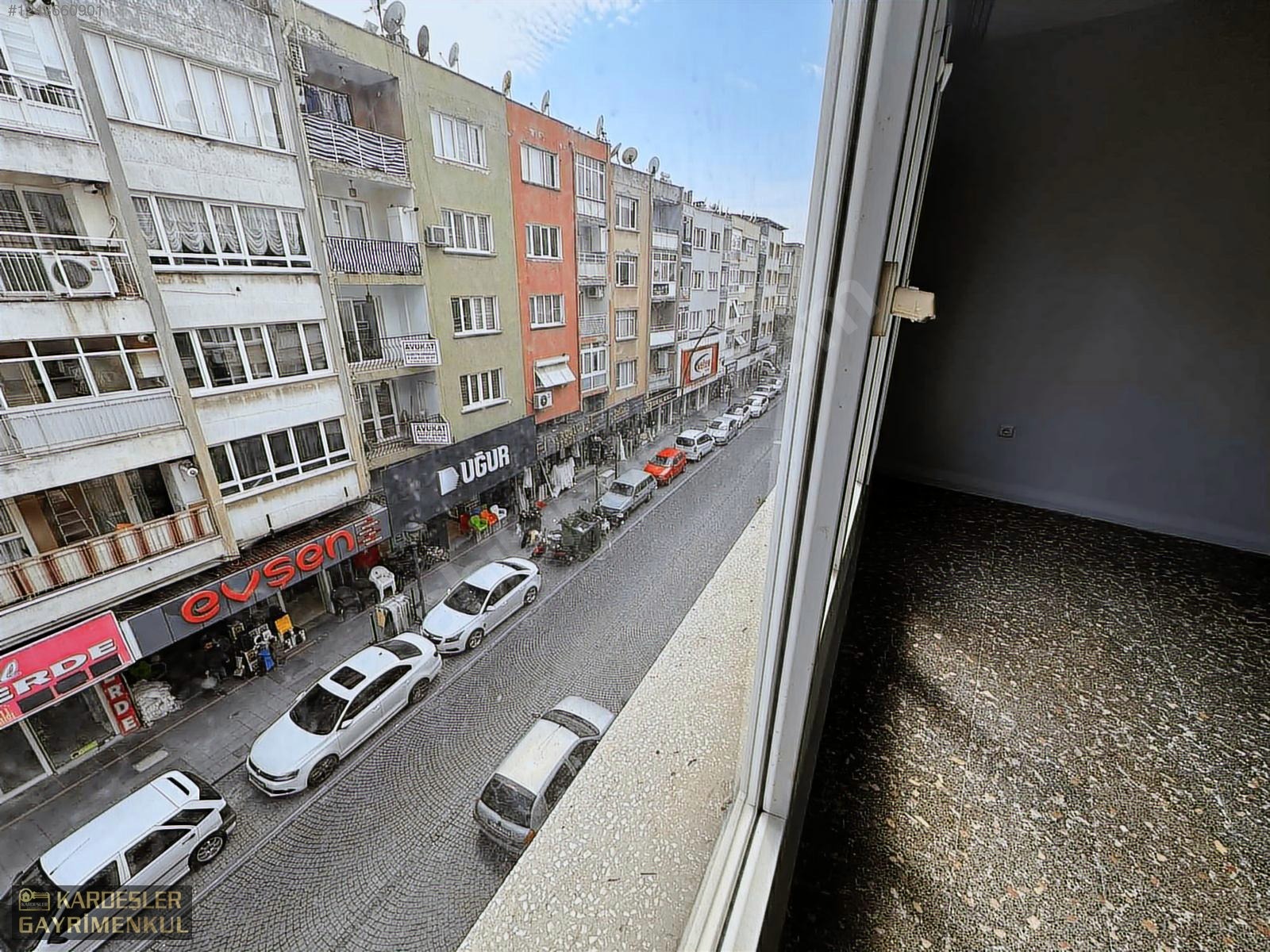 ÇARŞI MERKEZDE SATILIK ARAKAT DAİRE FIRSAT ! - MANİSA AKHİSAR fotoğraf 9