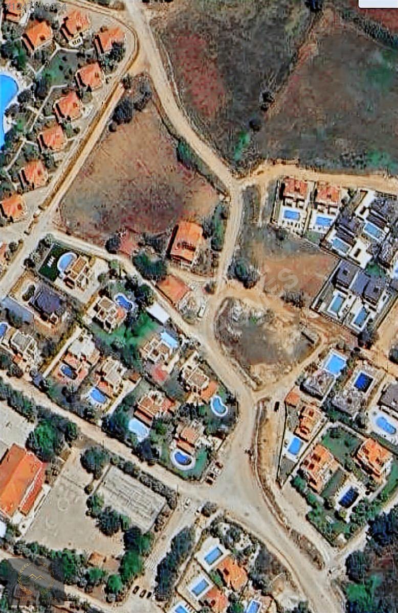 FETHİYE HİSARÖNÜNDE 2.900M ELEKTRİK SU YOL MEVCUT MÜSTAKİL TAPU - MUĞLA FETHİYE fotoğraf 3