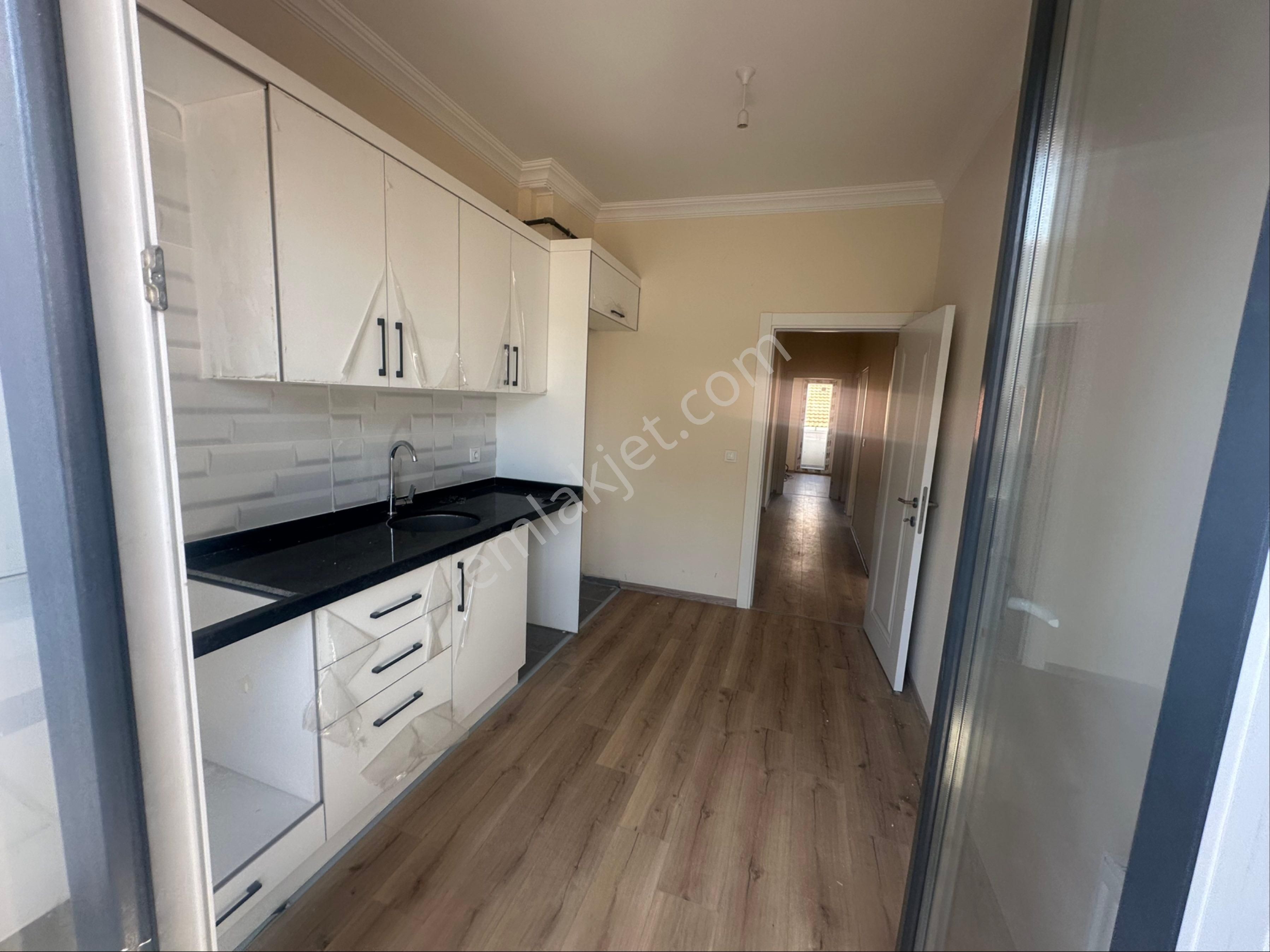 Kartal Esentepede 3+1 Geniş Daire - İSTANBUL KARTAL fotoğraf 3