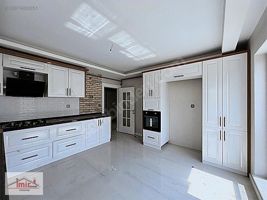 İMİR EMLAK OFİSİNDEN HASTANE YANI 4+1 180m2 5.KAT SİTE DAİRESİ - ANKARA PURSAKLAR fotoğraf 3