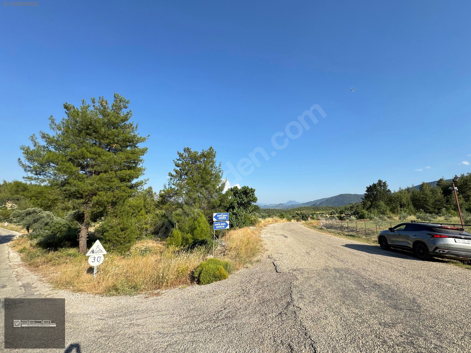 SATILIK BUCAK ÇAMLIK KAVAKLI KÖYÜNDE 684 M2 KÖŞEBAŞI TARLA - BURDUR BUCAK fotoğraf 2