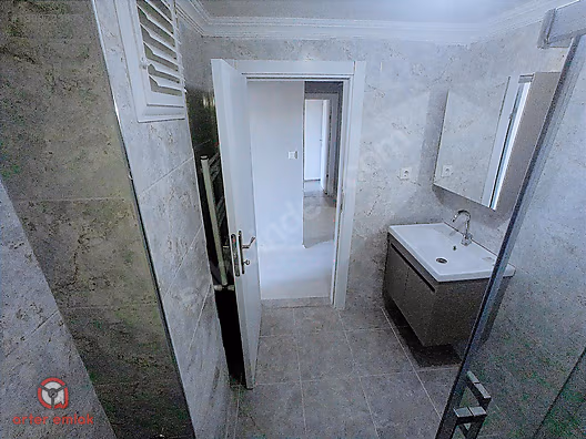 BALIKESİR LİSESİNE CEPHE YENİ TADİLATLI SATILIK 2+1 DAİRE - BALIKESİR KARESİ fotoğraf 17