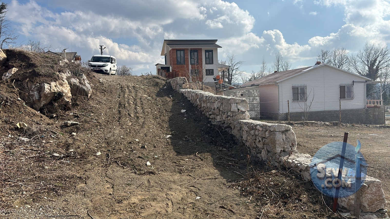 AĞLASUN SAKARCA MAHALLESİNDE SATILIK MUHTELİF ARSA - Burdur Ağlasun fotoğraf 10