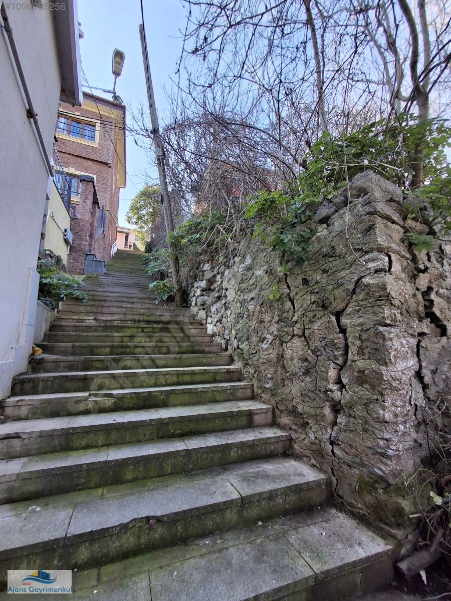 Anadolu Hisarı Göksu da üç katlı Köşk Arsası - İSTANBUL BEYKOZ fotoğraf 5