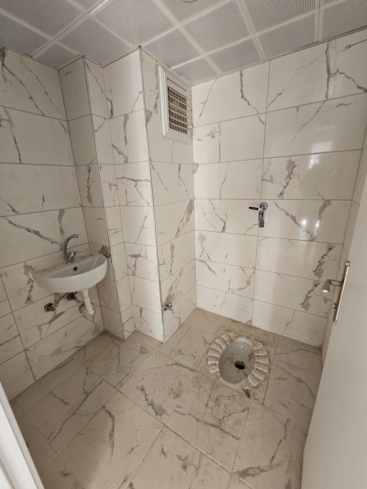 Satılık 3+1 sıfır daire Uşakın gelişen mevkisi - UŞAK MERKEZ fotoğraf 10