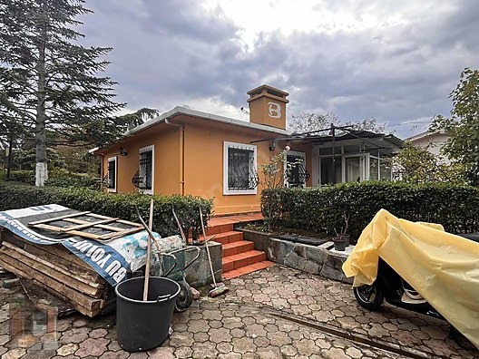 DARICA BAYRAMOĞLUNDA 5 DÖNÜM ARAZİ İÇİNDE LÜKS MALİKANE