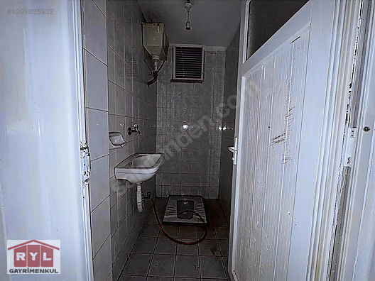 Ümraniye'de Satılık Müstakil Bina: 2 Daireli, Merkezi Konum - İSTANBUL ÜMRANİYE fotoğraf 10