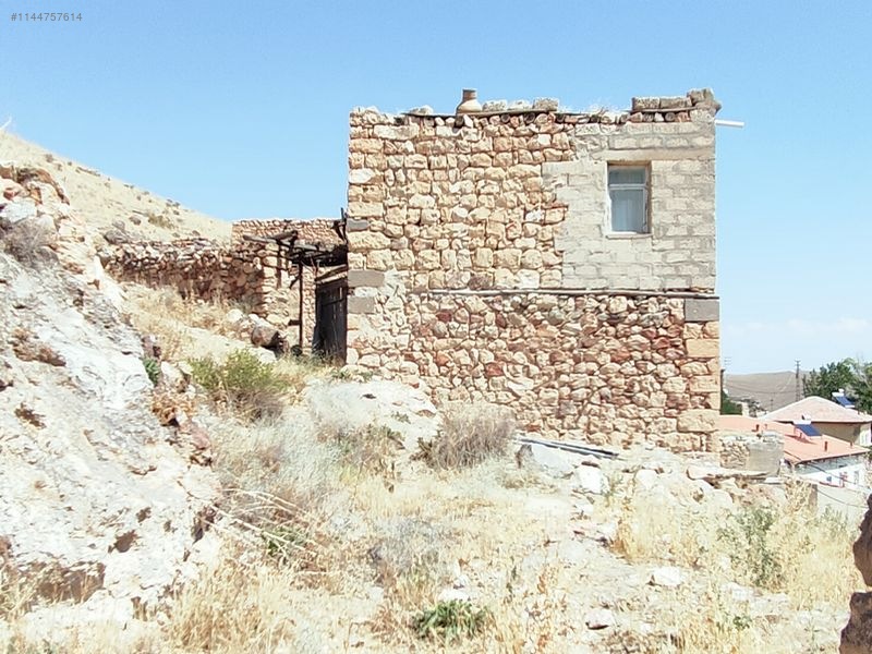 267MT2 İÇİNDE TAŞ EV - KAYSERİ YEŞİLHİSAR fotoğraf 3
